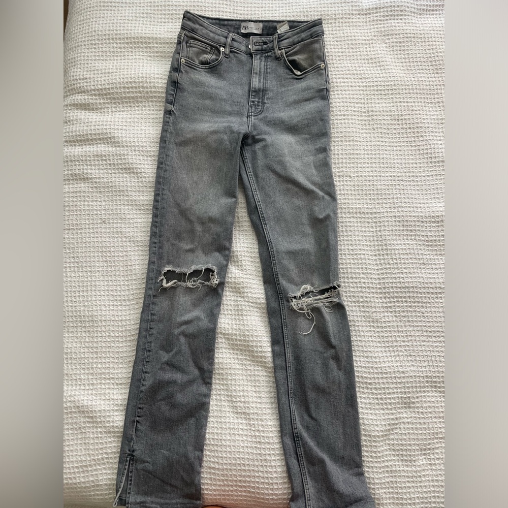 Zara jean, slim bootcut, size US 4